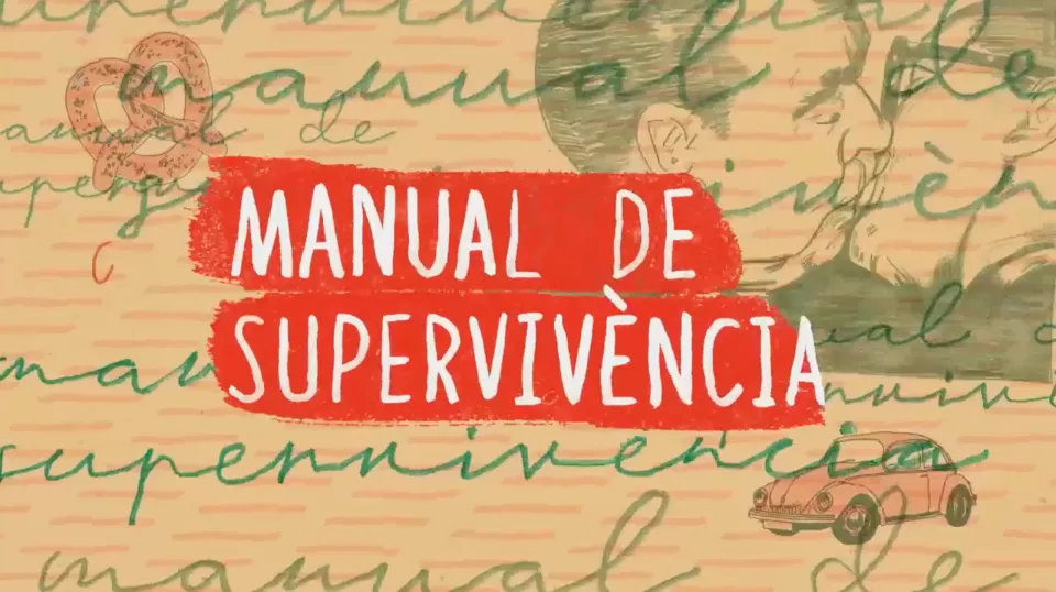 Título Manual de Supervivencia en rojo, con fondo beige, pretzel y coche.